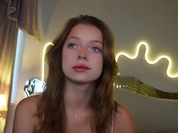 Kelly_Peachpiee Chaturbate stream image from March 02, 2026