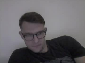 Hardboylovemilfmoom Chaturbate stream image from March 02, 2026