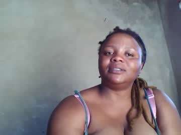 Queen2302 Chaturbate stream image from March 02, 2026