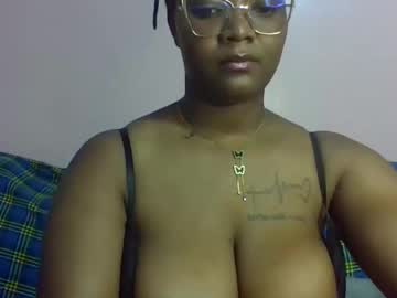 Sexy_Helle Chaturbate stream image from March 02, 2026