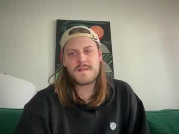Maxwatts95 Chaturbate stream image from March 02, 2026
