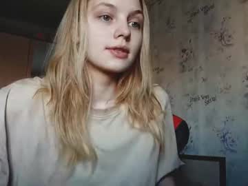 Maddiecager Chaturbate stream image from March 03, 2026