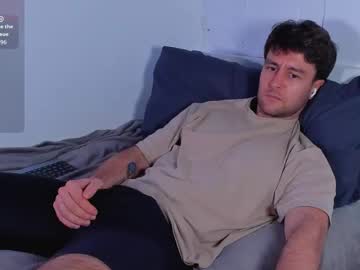 Honestandrew Chaturbate stream image from March 03, 2026
