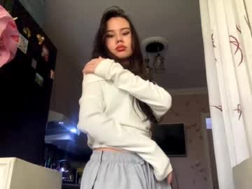 Elenemiyose Chaturbate stream image from March 03, 2026