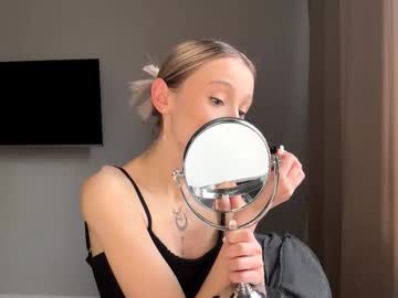 Seasonhamiss Chaturbate stream image from March 03, 2026