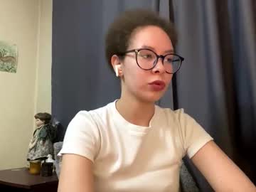 Claralipinski Chaturbate stream image from March 03, 2026