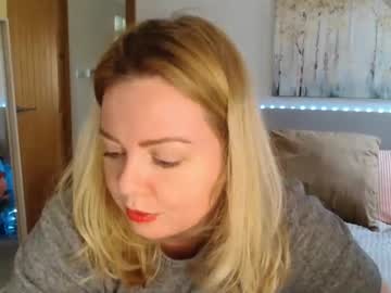 Nicolelinharts Chaturbate stream image from March 03, 2026