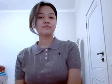 Synthiahenneberger Chaturbate stream image from March 03, 2026