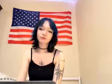 Karinaaeri Chaturbate stream image from March 03, 2026