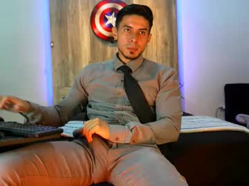 Andrew_Elliot Chaturbate stream image from March 04, 2026
