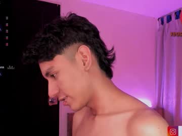 Damien_Howard Chaturbate stream image from March 04, 2026