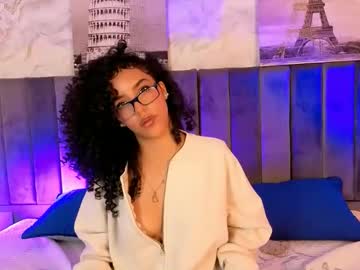 Elizabethswift Chaturbate stream image from March 04, 2026