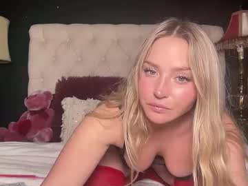 Rileysawyerr Chaturbate stream image from March 05, 2026