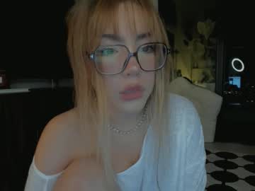 Elitaaaa Chaturbate stream image from March 05, 2026