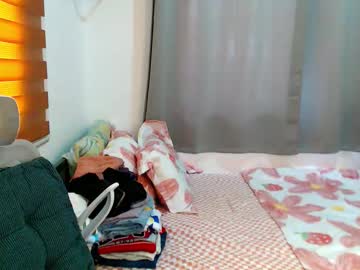 Xxjulielovesyouxx Chaturbate stream image from March 05, 2026