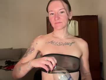 Thefoxglovefairy stream image from March 05, 2026