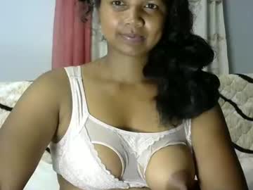 Juicy_Pretty Chaturbate stream image from March 05, 2026