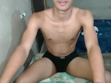 Urhot_Chris Chaturbate stream image from March 05, 2026