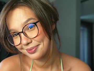 Amilia4u Chaturbate stream image from March 05, 2026
