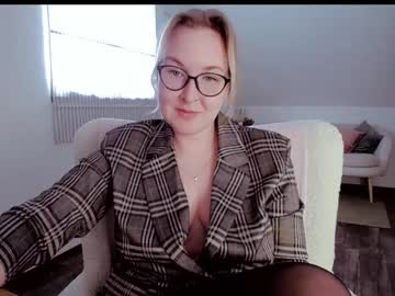 Tallinnlove Chaturbate stream image from March 05, 2026