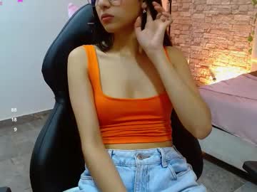Elena_Tay Chaturbate stream image from March 05, 2026