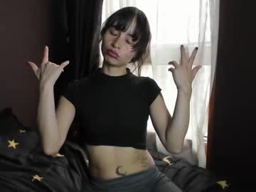Mistymooon Chaturbate stream image from March 05, 2026