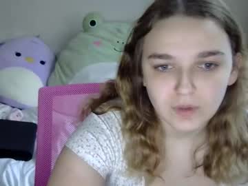 Lizzyrosie Chaturbate stream image from March 05, 2026