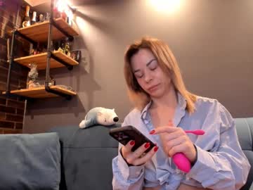 Kristinasexyhot Chaturbate stream image from March 05, 2026