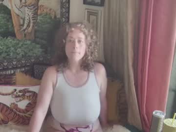 Arielabai Chaturbate stream image from March 05, 2026