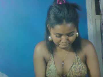 Saniazzhh Chaturbate stream image from March 05, 2026
