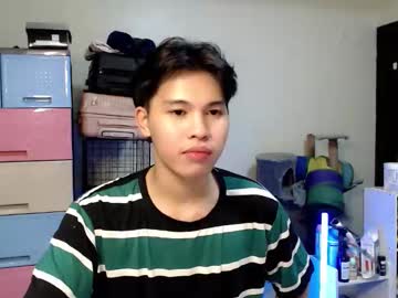 Hot_Kisser19 Chaturbate stream image from March 06, 2026