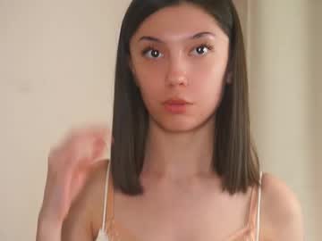 Charlinepiker Chaturbate stream image from March 06, 2026