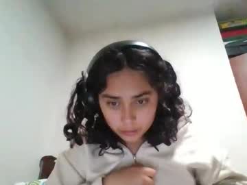 Redvelved Chaturbate stream image from March 06, 2026