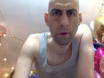 Handsomealfie Chaturbate stream image from March 07, 2026
