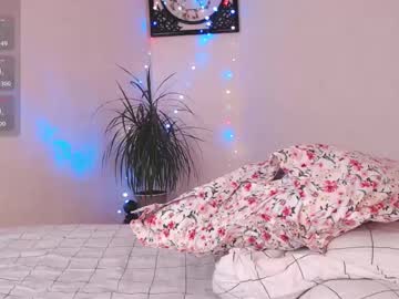 Pornolily Chaturbate stream image from March 07, 2026