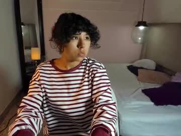 Zoefox5 Chaturbate stream image from March 07, 2026