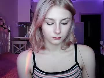 Evecutess Chaturbate stream image from March 07, 2026