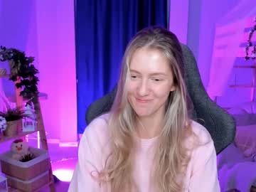 Sharonevansi Chaturbate stream image from March 07, 2026