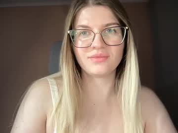 Crystalblush01 Chaturbate stream image from March 07, 2026