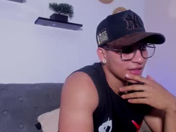 Curly_And_Muscle Chaturbate stream image from March 07, 2026
