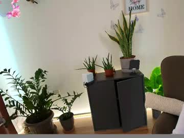 Mirela_Silver Chaturbate stream image from March 08, 2026