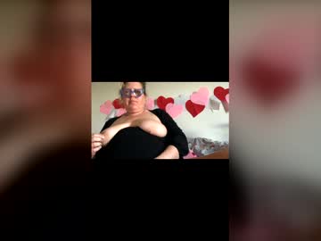 Wet240 Chaturbate stream image from March 08, 2026