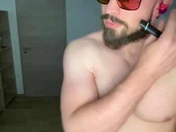 Brabroshow Chaturbate stream image from March 09, 2026