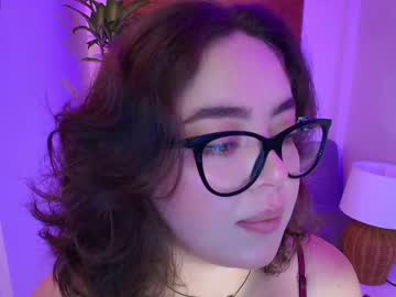 Emmy_Peach1 Chaturbate stream image from March 09, 2026