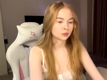 Foxyenchantress Chaturbate stream image from March 09, 2026
