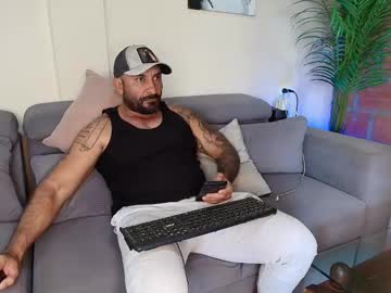 Thestraightroom Chaturbate stream image from March 09, 2026