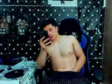 Javiersexymann Chaturbate stream image from March 10, 2026