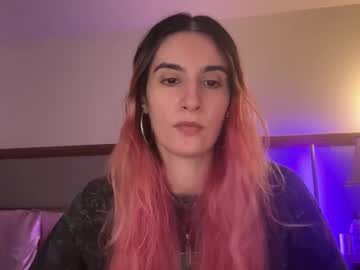 Bluntbabe Chaturbate stream image from March 10, 2026