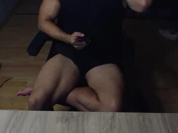 Derekhuge Chaturbate stream image from March 10, 2026