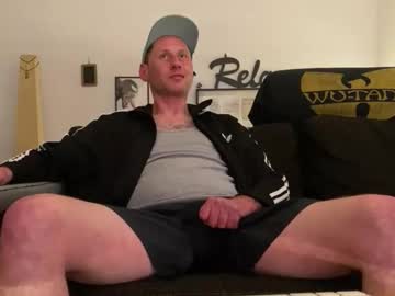 Fikkerr Chaturbate stream image from March 10, 2026